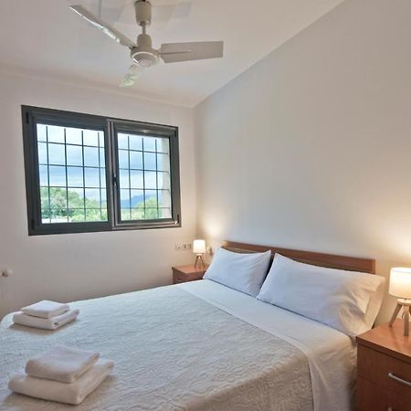 Hostal La Salut De Terrades Luaran gambar