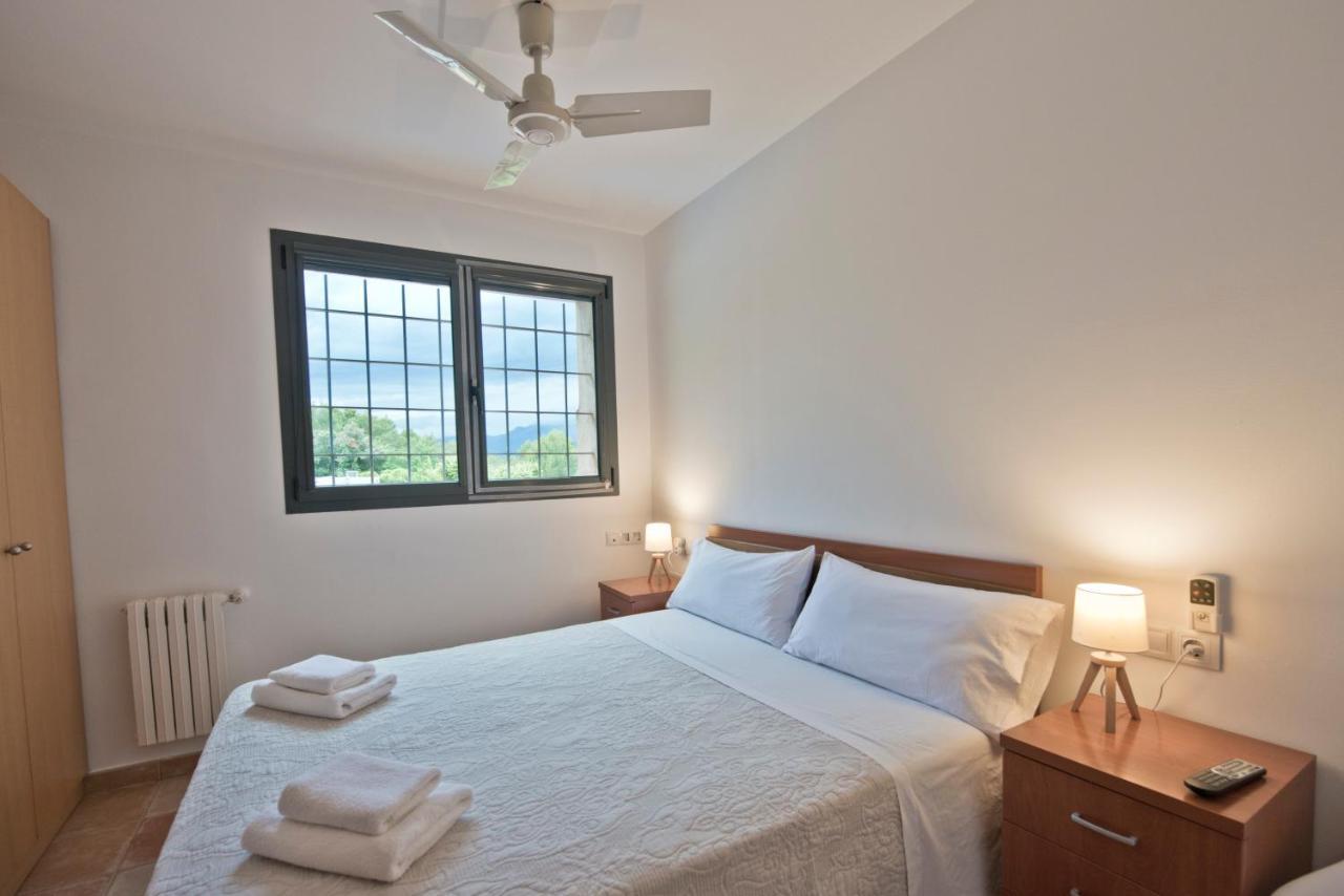Hostal La Salut De Terrades Luaran gambar