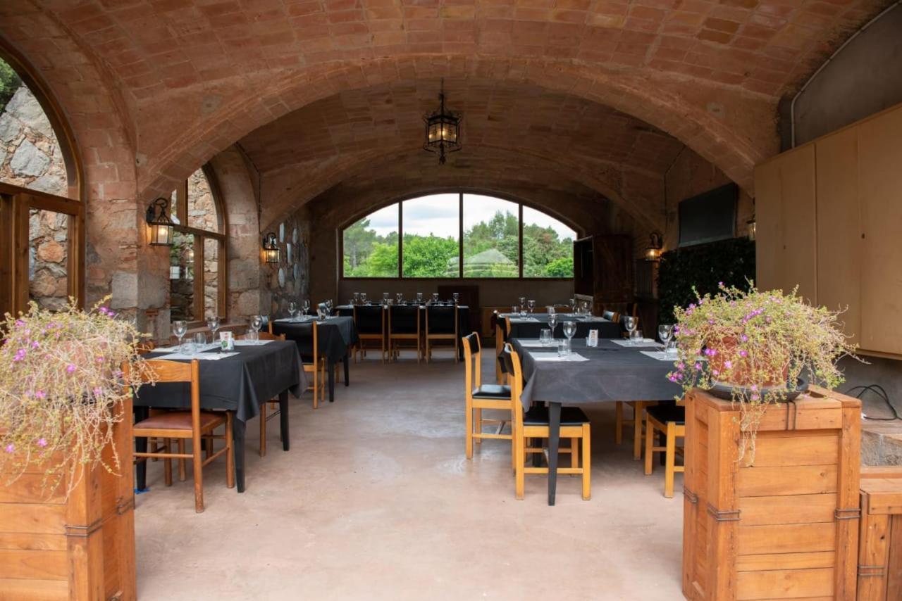 Hostal La Salut De Terrades Luaran gambar