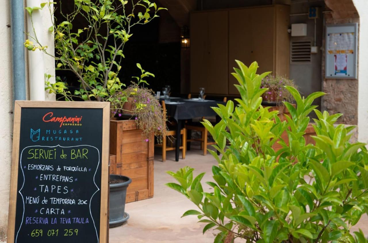 Hostal La Salut De Terrades Luaran gambar
