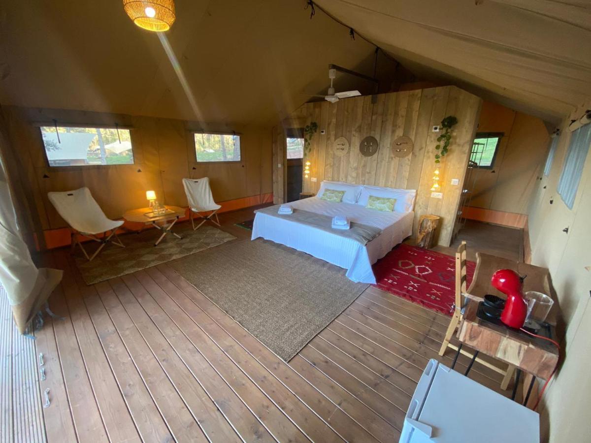 Hostal La Salut De Terrades Luaran gambar