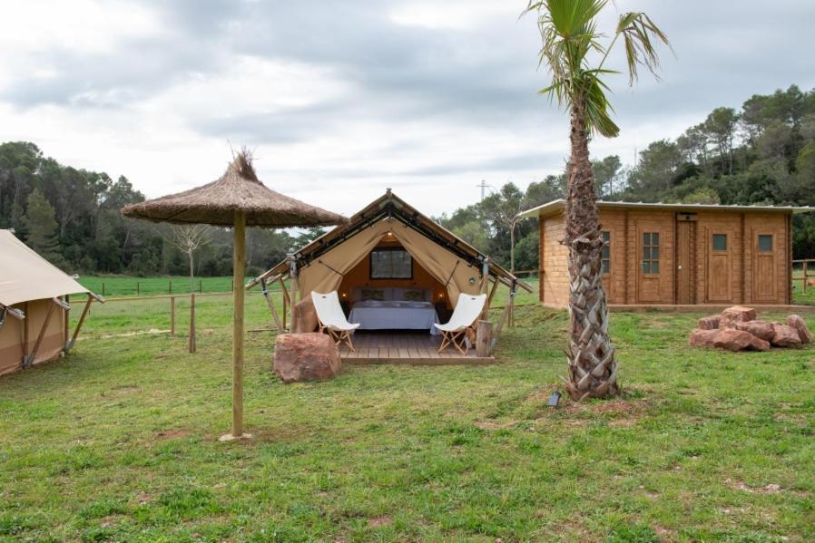 Hostal La Salut De Terrades Luaran gambar