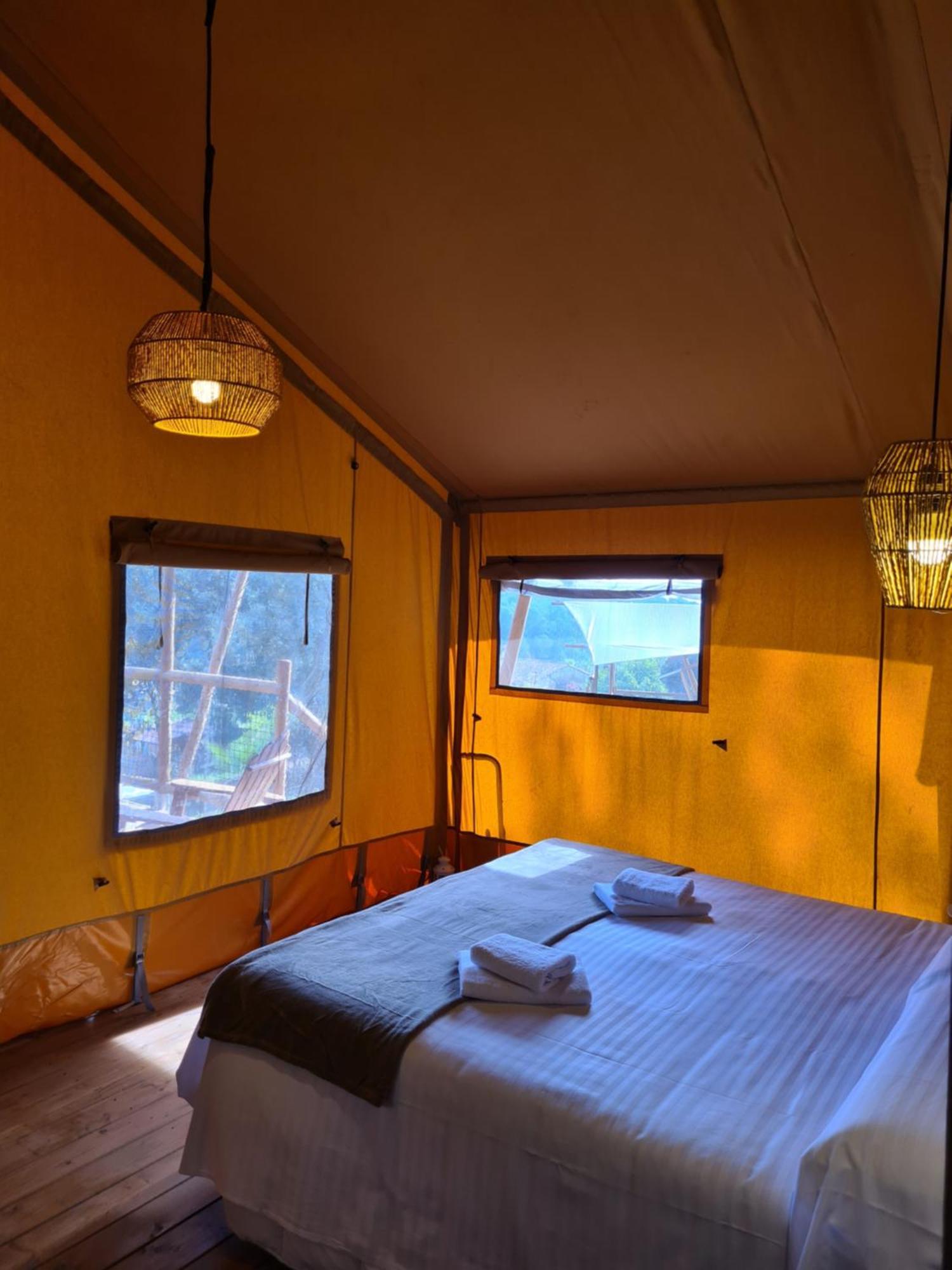 Hostal La Salut De Terrades Luaran gambar